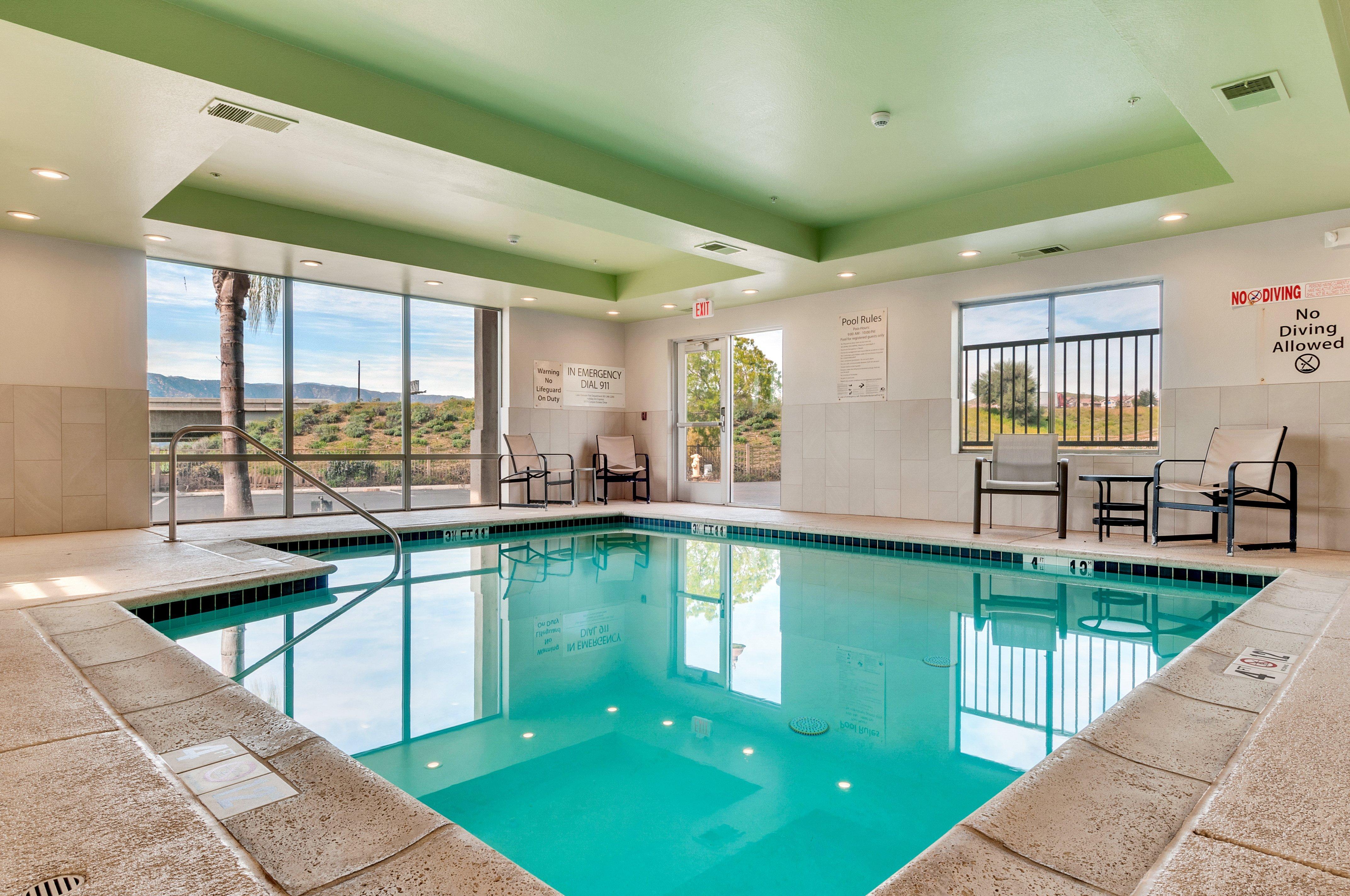 Holiday Inn Express Hotel & Suites Lake Elsinore By Ihg Esterno foto