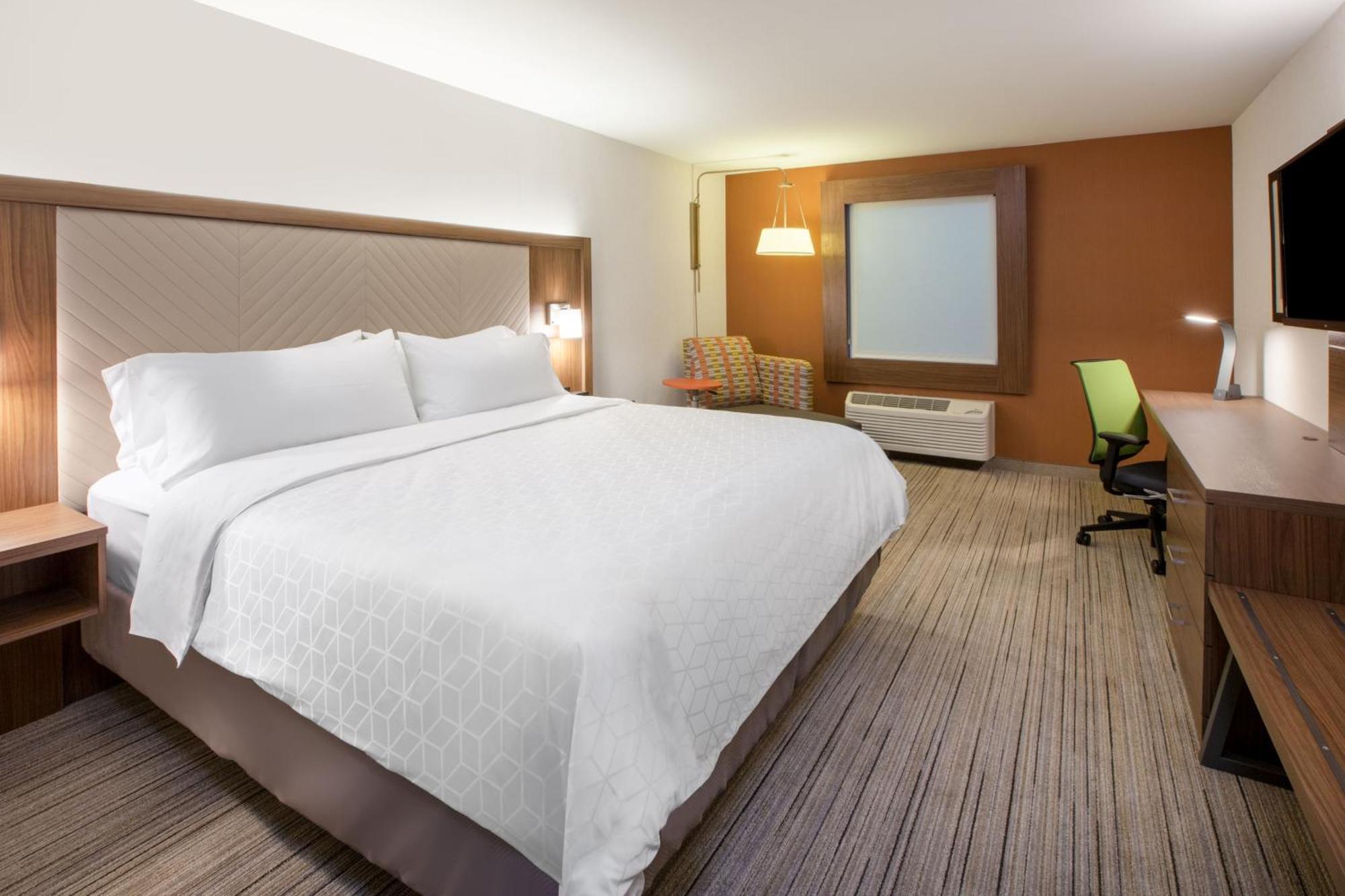 Holiday Inn Express Hotel & Suites Lake Elsinore By Ihg Esterno foto