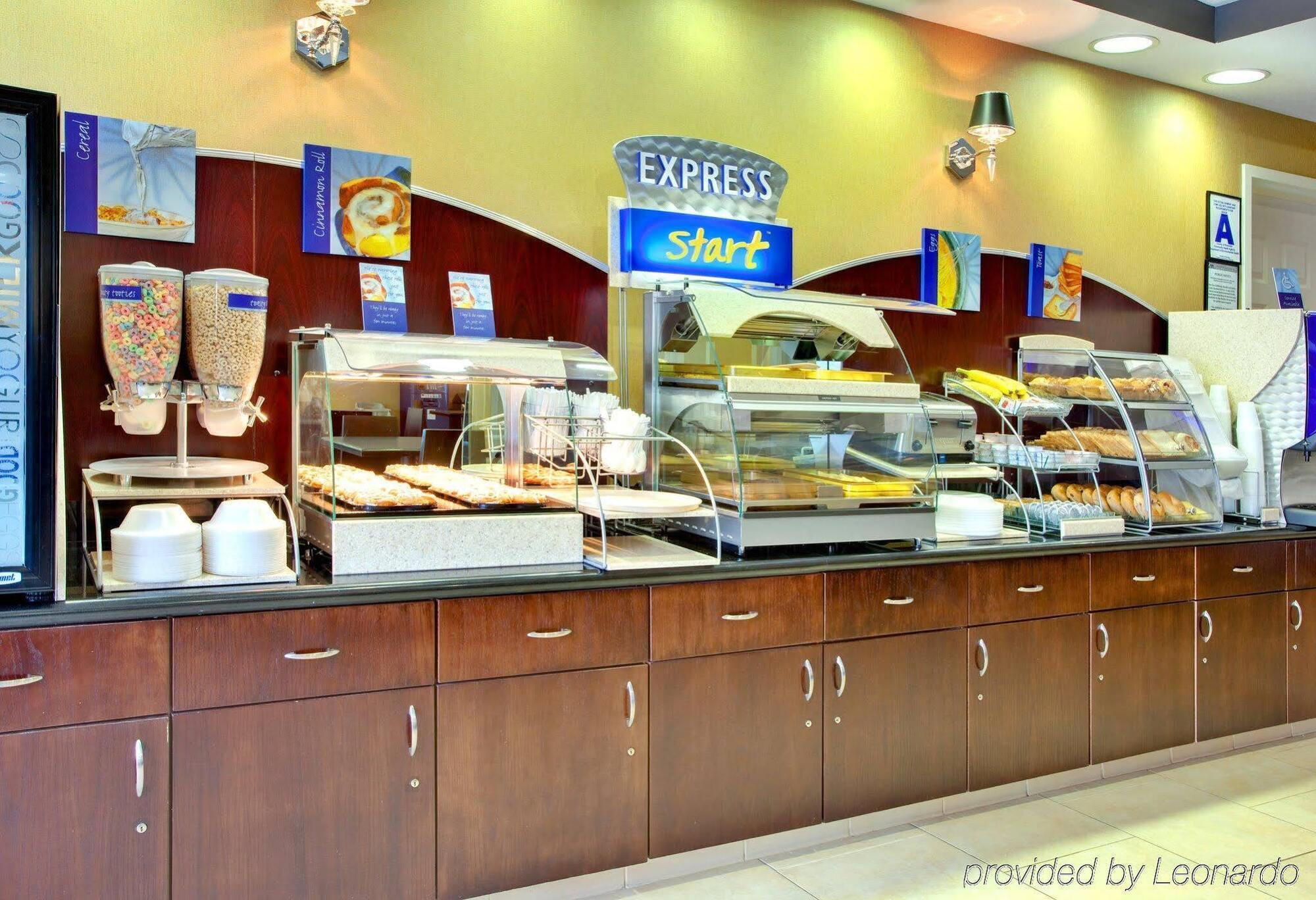 Holiday Inn Express Hotel & Suites Lake Elsinore By Ihg Esterno foto